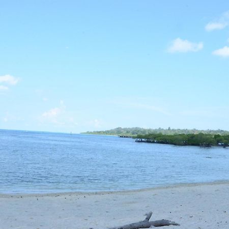 Coconhuts Beach Resort Lakshmanpur Экстерьер фото