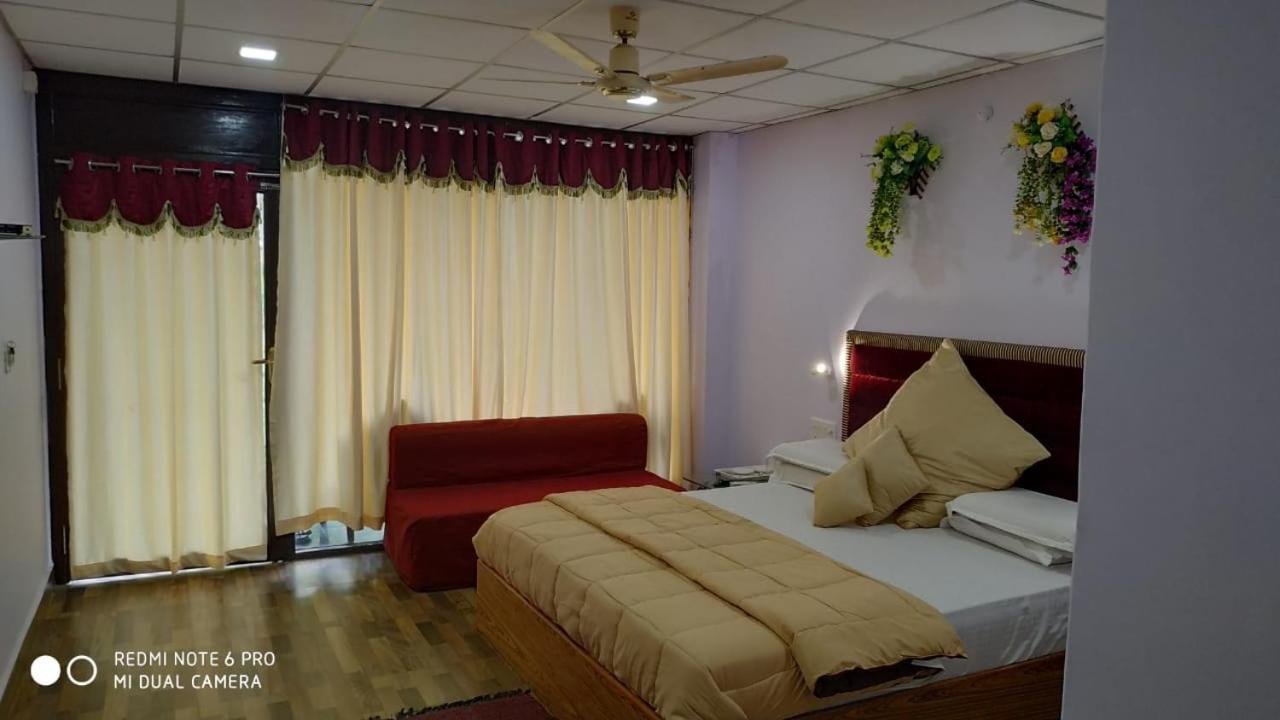 Coconhuts Beach Resort Lakshmanpur Экстерьер фото