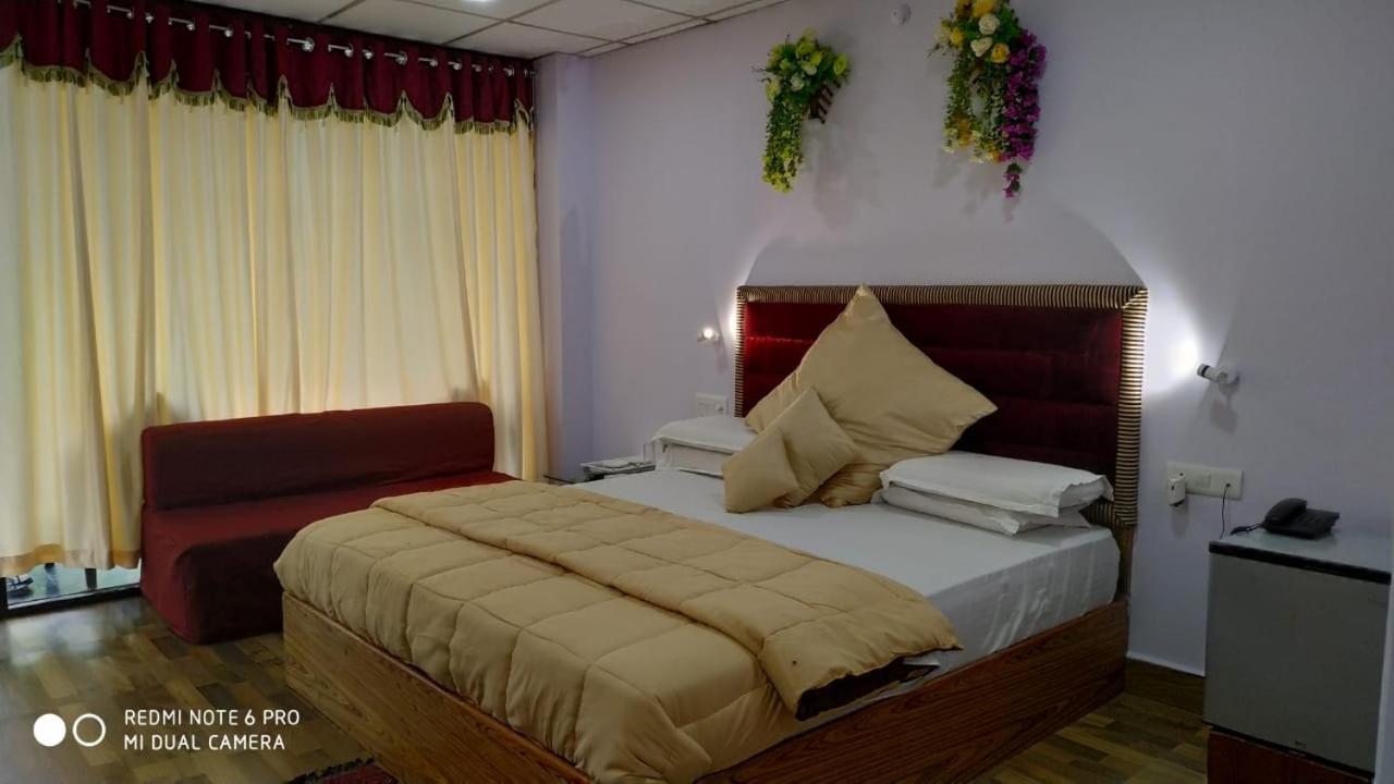 Coconhuts Beach Resort Lakshmanpur Экстерьер фото